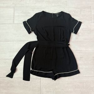 Forever 21 Romper Black with Contrast White Trim Chic Style Shorts Belt Zipper M